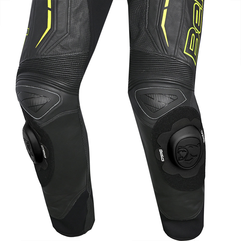 BELA ROCKET MIX 1 PC Senhora Moto Fato Preto Amarelo Fluorescente - Imagem do lado do joelho do terno