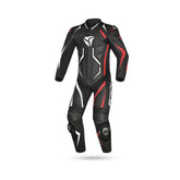 R-TECH GP DEFENDER 1 PC Moto Fatos Preto Branco Vermelho - imagem frontal do terno