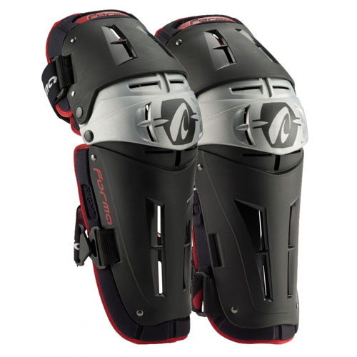FORMA - TRI-FLEX KNEE GUARD BOOT BLACK/SILVER/RED - SECURTEX MOTOR S.L (t/a MaximoMoto)