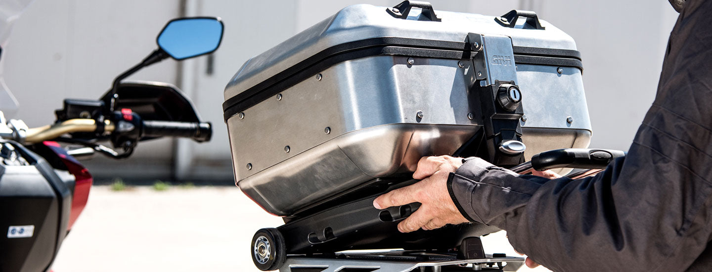 GIVI DLM30A Maletas para moto Trekker Dolomiti Monokey de 30 L – 4 – Maximomoto PT