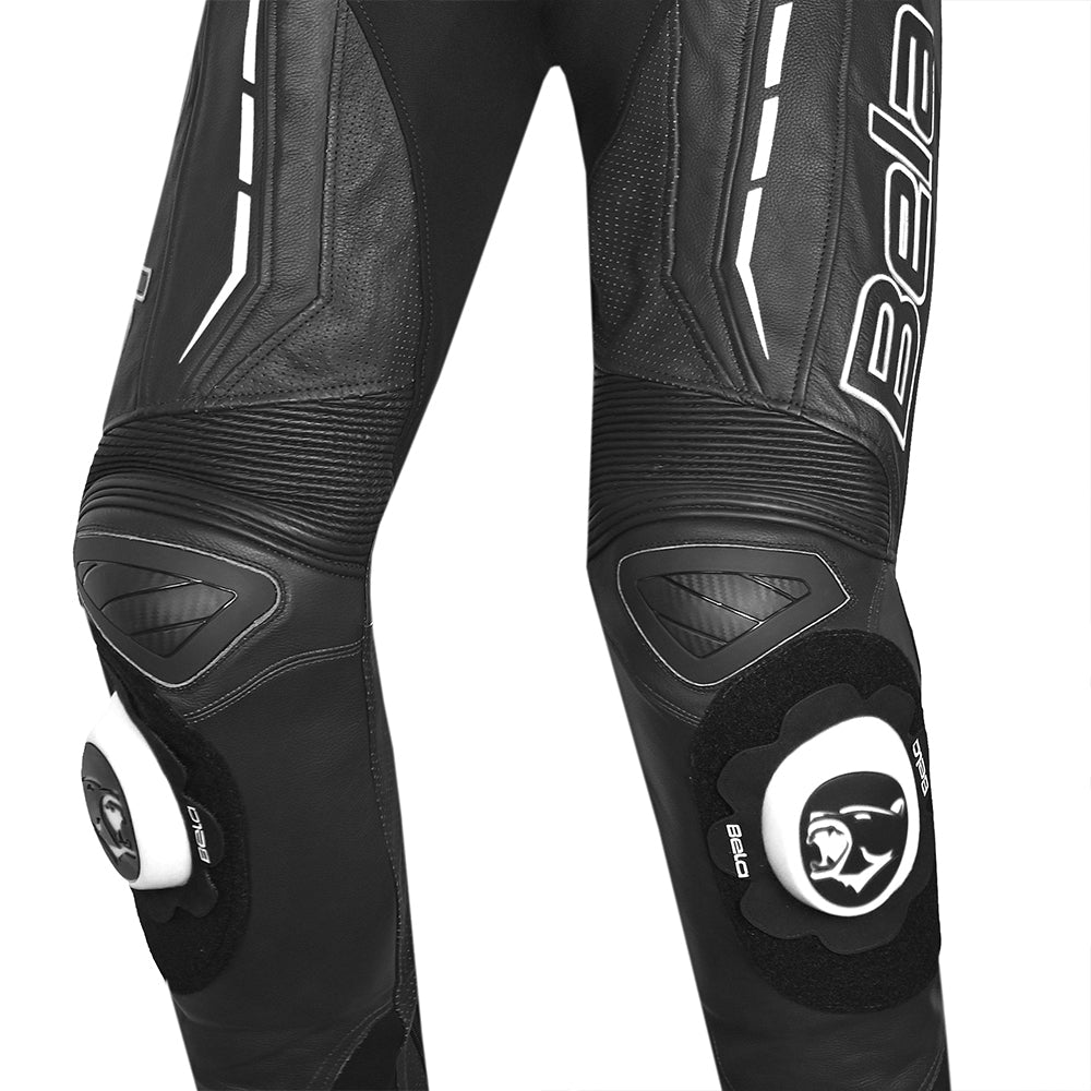 BELA ROCKET MIX KANGAROO 1 PC Moto Couro Fato Preto Branco - Imagem do lado do joelho do terno