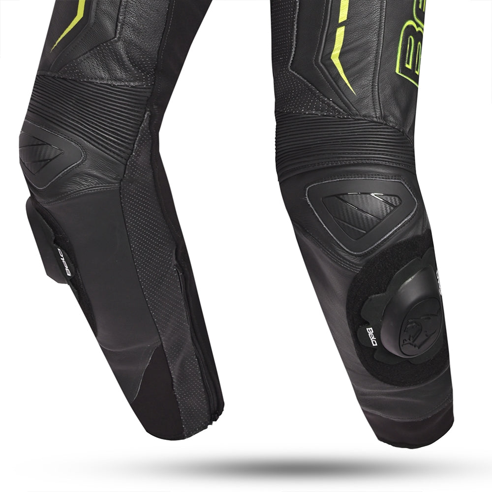 BELA ROCKET MIX KANGROO 2 PC Moto Senhora Fatos - Imagem do lado do joelho do terno