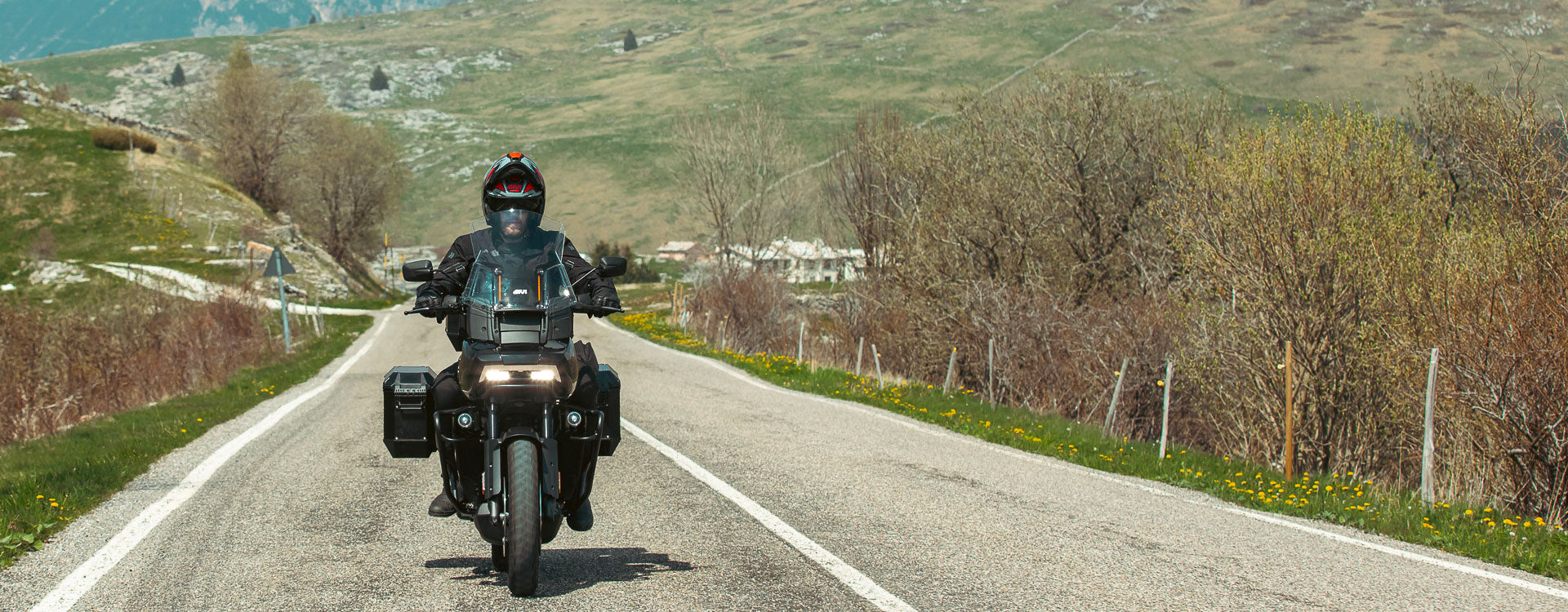 GIVI TREKKER ALASKA FOR MOTORCYCLE MONOKEY SIDE MALETS 36L 2 PIEZAS – 10 – Maximomoto PT