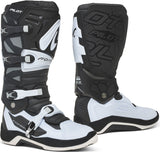 FORMA - PILOT BOOTS BLACK/WHITE