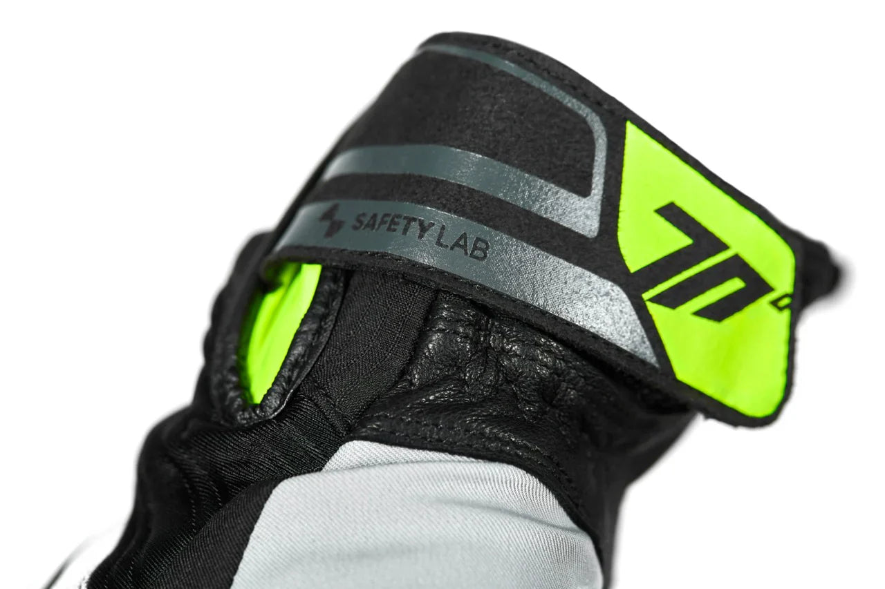 SEVENTY SD-T13 ASPEN LIGHT Motorcycle Gloves For Men Gris/Amarillo Fluor – 7 – Maximomoto PT