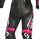 SHUA INFINITY 2 PC Moto Senhora Fatos Fúcsia Preta - Imagem central do traje de frente.