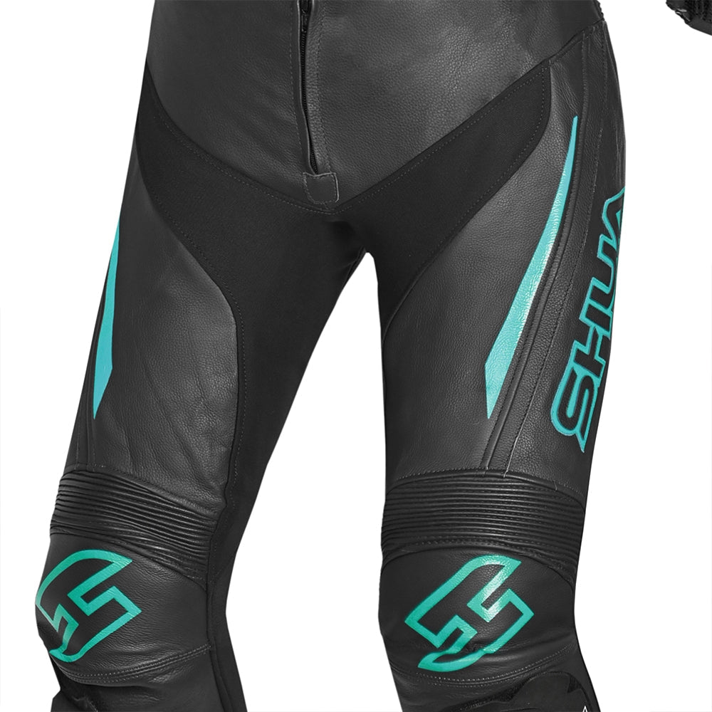 SHUA INFINITY 2 PC Moto Senhora Fatos Turquesa Preto - Imagem do lado do joelho do terno